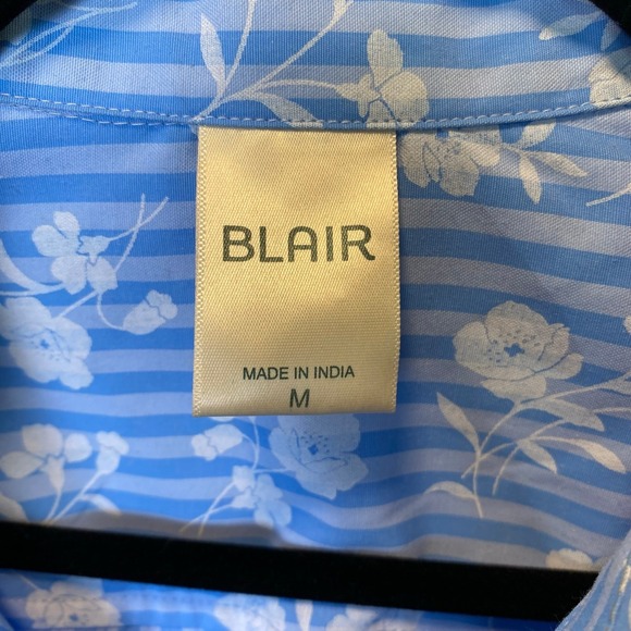 Blair Women's Size Medium Blue And White Button Down Shirt Stripes Floral 3/4 - Picture 4 of 9